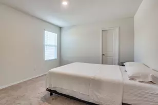 718 Trestle Dr, Princeton, TX 75407 - Photo 10