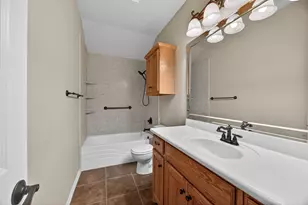 2940 Europa Dr, Grand Prairie, TX 75052 - Photo 14