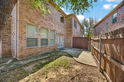 2940 Europa Drive, Grand Prairie, TX 75052 - Photo 24