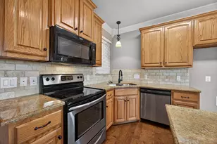 2940 Europa Dr, Grand Prairie, TX 75052 - Photo 4