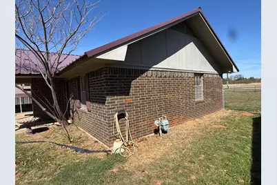 710 Charles Street, Seymour, TX 76380 - Photo 2