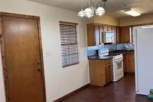 710 Charles St, Seymour, TX 76380 - Photo 10