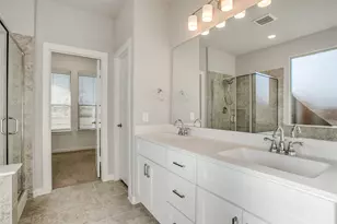 5450 Ridgeway Dr, Haltom City, TX 76137 - Photo 22