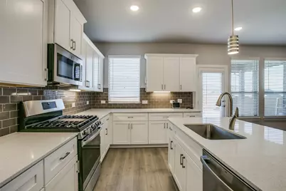 5450 Ridgeway Drive, Haltom City, TX 76137 - Photo 12