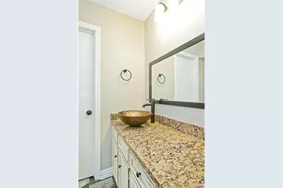 2509 Country Valley Road, Garland, TX 75041 - Photo 12