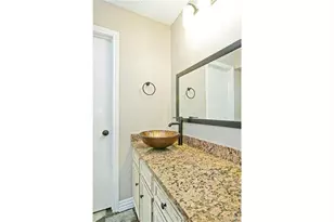 2509 Country Valley Rd, Garland, TX 75041 - Photo 12