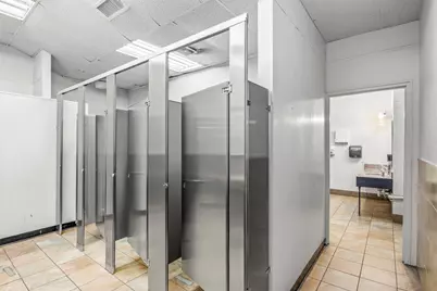 5601 E Lancaster Avenue, Fort Worth, TX 76112 - Photo 24