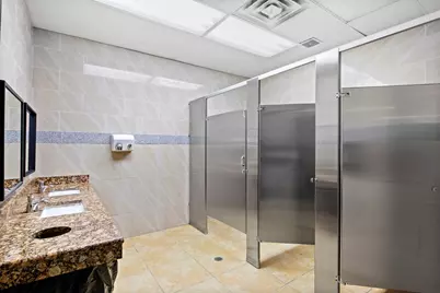 5601 E Lancaster Avenue, Fort Worth, TX 76112 - Photo 20