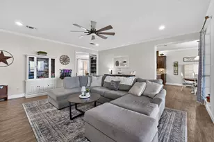 2515 Lakeshore Dr, Cleburne, TX 76033 - Photo 4