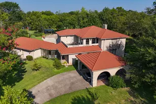 408 Rainey St, Bonham, TX 75418 - Photo 2