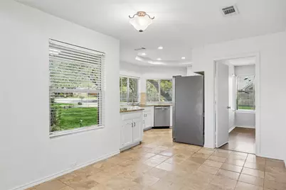 4111 Rosser Square, Dallas, TX 75244 - Photo 12