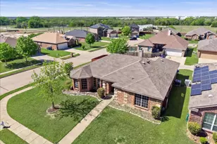 2001 Woodmere Dr, Lancaster, TX 75134 - Photo 4