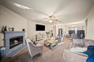 2001 Woodmere Dr, Lancaster, TX 75134 - Photo 10