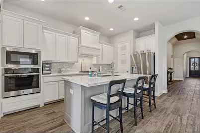 8212 San Bernard Trail, McKinney, TX 75071 - Photo 4