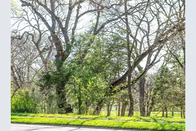 6815 E Grand Avenue, Dallas, TX 75223 - Photo 2