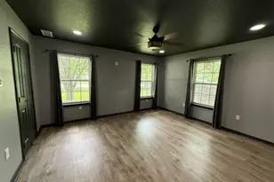 400 N Ave A, Springtown, TX 76082 - Photo 16