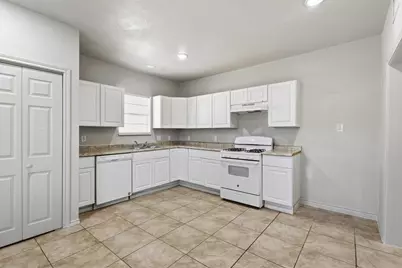 709 N Chandler Avenue, Denison, TX 75020 - Photo 18