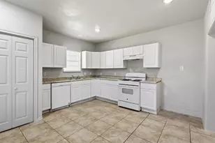 709 N Chandler Ave, Denison, TX 75020 - Photo 18