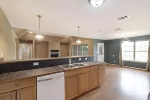 1822 Sharon Dr, Corinth, TX 76210 - Photo 10