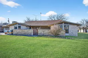 1839 Co Rd 121, Gainesville, TX 76240 - Photo 1