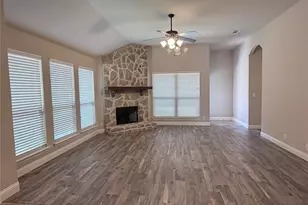 704 Lighthouse Ln, Savannah, TX 76227 - Photo 8