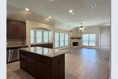 704 Lighthouse Lane, Savannah, TX 76227 - Photo 4