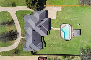 424 Country Ridge Ln, Red Oak, TX 75154 - Photo 4