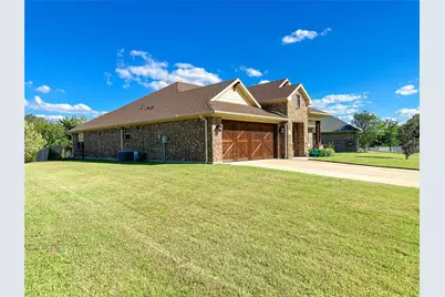 3213 Shoreline Drive, Burleson, TX 76028 - Photo 2