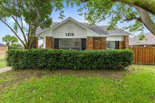 1618 Windmill Ln, Mesquite, TX 75149 - Photo 1