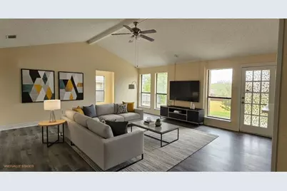 1721 Saint James, Carrollton, TX 75007 - Photo 4