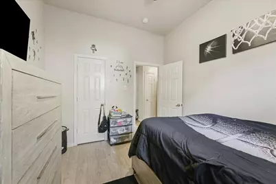 519 Delores Drive, Grand Prairie, TX 75052 - Photo 18