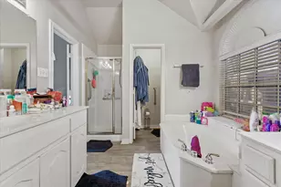 519 Delores Dr, Grand Prairie, TX 75052 - Photo 24