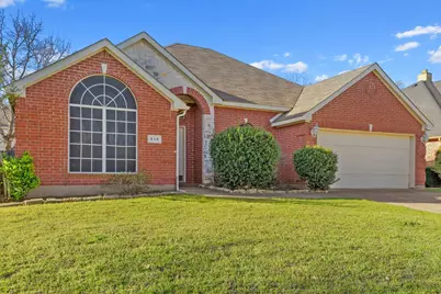 519 Delores Drive, Grand Prairie, TX 75052 - Photo 2