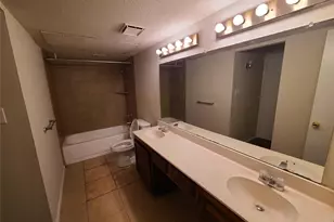 2423 Limestone Dr, Arlington, TX 76014 - Photo 4