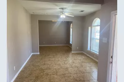 5619 Andalusia Trail, Arlington, TX 76017 - Photo 4