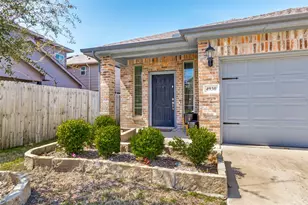 4930 Ben Casey Ct, Dallas, TX 75227 - Photo 4