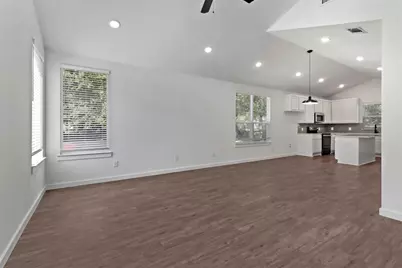 719 E Maple Row, Denison, TX 75021 - Photo 2