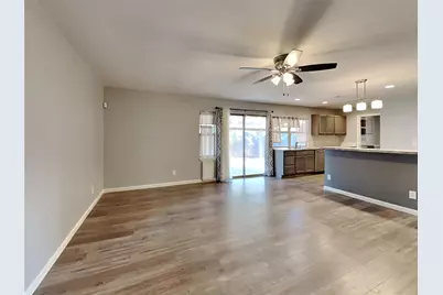 5053 Ashlock Drive, The Colony, TX 75056 - Photo 2