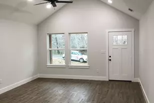 700 W Parnell St, Denison, TX 75020 - Photo 2