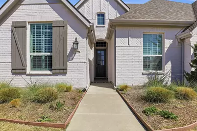 2009 Crescent Street, Fort Worth, TX 76008 - Photo 2