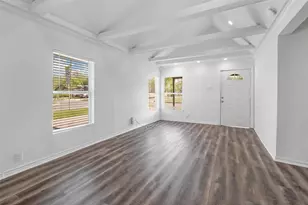 324 N Andrews Ave, Sherman, TX 75090 - Photo 2