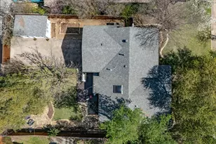 9925 Estate Ln, Dallas, TX 75238 - Photo 32