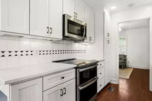 9925 Estate Ln, Dallas, TX 75238 - Photo 10