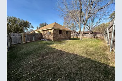 6845 Inwood Drive, North Richland Hills, TX 76182 - Photo 28