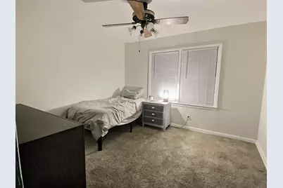 609 E Ellen Avenue, Hurst, TX 76053 - Photo 10