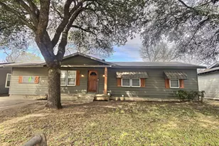 609 E Ellen Ave, Hurst, TX 76053 - Photo 2