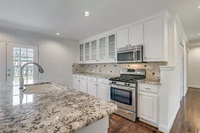 10651 Larchfield Lane, Dallas, TX 75238 - Photo 12