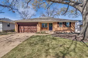 10651 Larchfield Ln, Dallas, TX 75238 - Photo 2