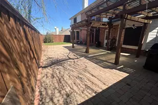 105 Reatta Dr, Justin, TX 76247 - Photo 4