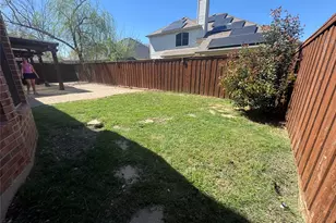 105 Reatta Dr, Justin, TX 76247 - Photo 2